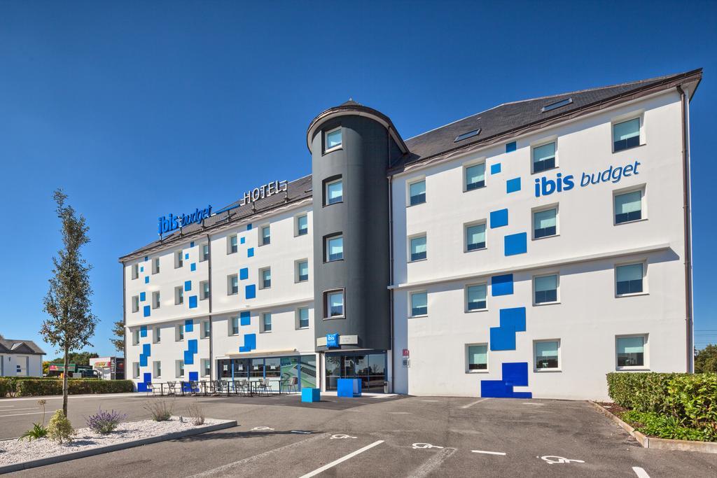 Ibis Budget La Roche Sur Yon Vendespace Mouilleron-le-Captif Exteriör bild